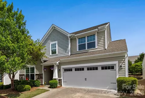1521 Deer Meadows Dr, Waxhaw, NC 28173