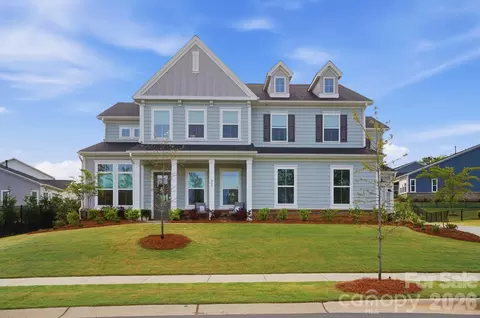805 Lakeforest Dr, Belmont, NC 28012