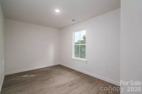 Bedroom - 504 12th Ne Ave NE, Hickory, NC 28601 photo 3 of 3