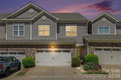 2020 Cramer Place Ct, Cramerton, NC 28032