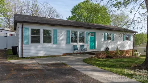 19 Claridge Ct, Newton, NC 28658