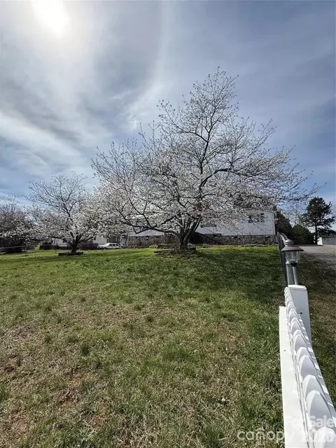 5141 Gold Finch Ct, Granite Falls, NC 28630