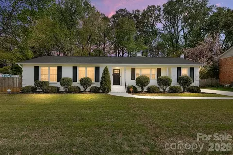 3817 Flowerfield Rd, Charlotte, NC 28210
