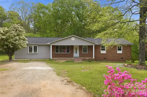 3285 Douglas Way Ln, Lancaster, SC 29720