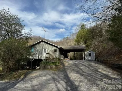 133 Ambria Dr, Waynesville, NC 28785