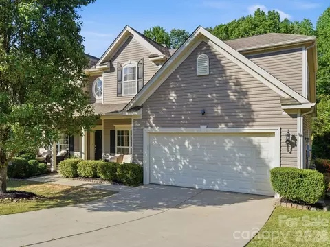 10246 Tintinhull Dr, Fort Mill, SC 29707