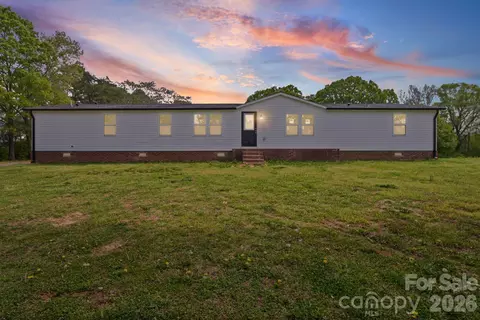 8592 Amanda Ln, Norwood, NC 28128