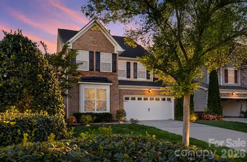 4418 Forest Gate Ln, Charlotte, NC 28270