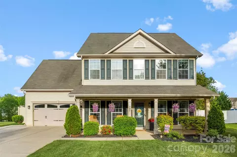 709 Heddington Ct, Gastonia, NC 28056