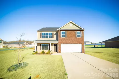 109 Bunting Dr, Lexington, NC 27295
