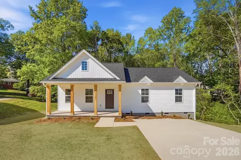 1741 Moss Ct, Gastonia, NC 28054