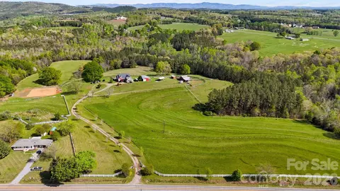 319 Hopewell Rd, Ellenboro, NC 28040