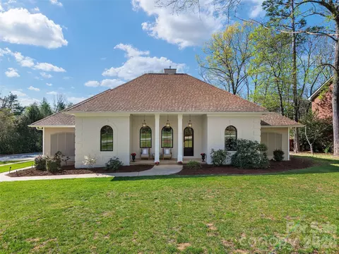 508 Pinchot Dr, Asheville, NC 28803