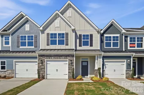 131 Viburnum Rd, Waxhaw, NC 28173