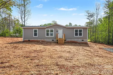 150 Silhouette Ln, Statesville, NC 28625