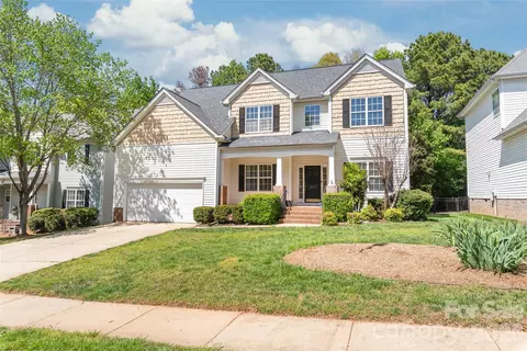 10512 Kilchurn Ct, Charlotte, NC 28277