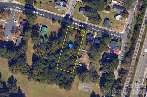 110 W Moore St, Greenville, NC 27834