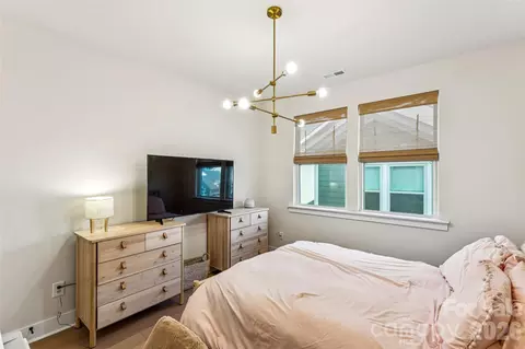 Bedroom - 1306 Therns Ferry Dr, Fort Mill, SC 29708 photo 8 of 10