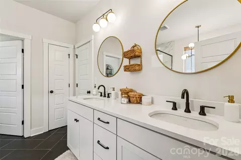 Bath - 1306 Therns Ferry Dr, Fort Mill, SC 29708 photo 3 of 5