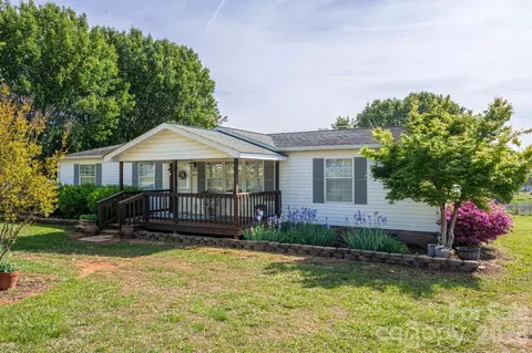 402 Wilson Dr, Lawndale, NC 28090