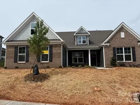 1336 Knob Creek Dr, Gastonia, NC 28054