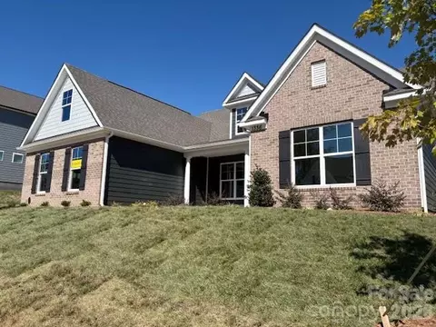 1336 Knob Creek Dr, Gastonia, NC 28054