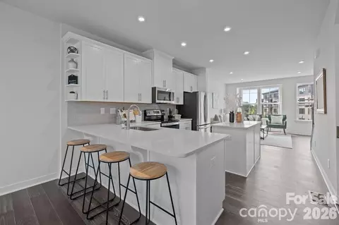 3737 S Tryon St, Charlotte, NC 28217