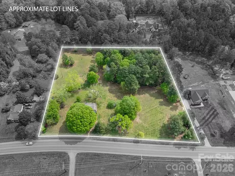 2059 S Point Rd, Belmont, NC 28012