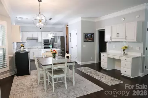 9234 Brechin Dr, Charlotte, NC 28277