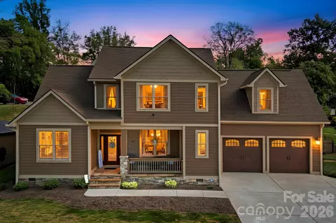 63 Old Spring Dr, Candler, NC 28715