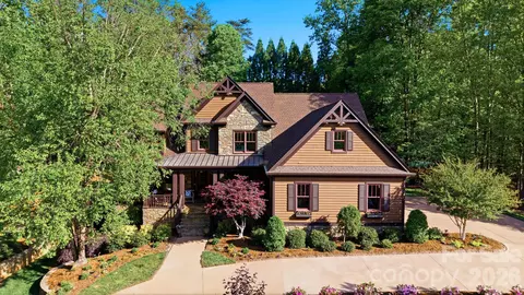 2748 Trent Ne Dr NE, Conover, NC 28613