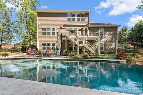 111 Abbeville Ln, Mooresville, NC 28117