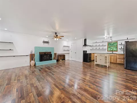 Living - 247 Three Springs Dr, Sylva, NC 28779 photo 1 of 9