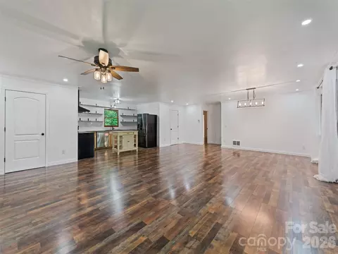 Living - 247 Three Springs Dr, Sylva, NC 28779 photo 4 of 9