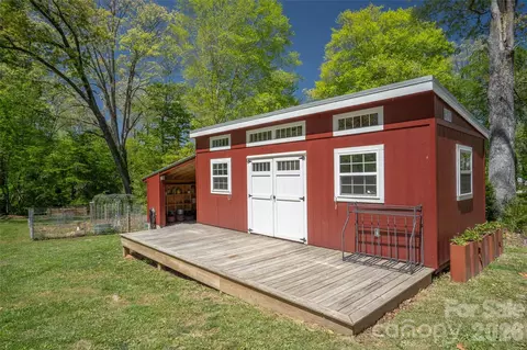 Exterior - 600 E Main St, Brevard, NC 28712 photo 5 of 6