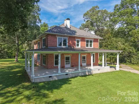Exterior - 600 E Main St, Brevard, NC 28712 photo 8 of 8