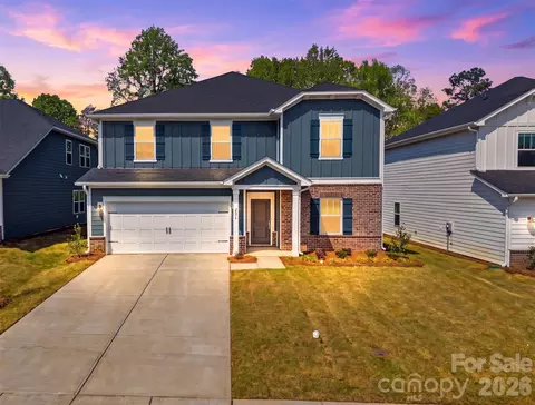 2076 Sunflower Cir, Newton, NC 28658