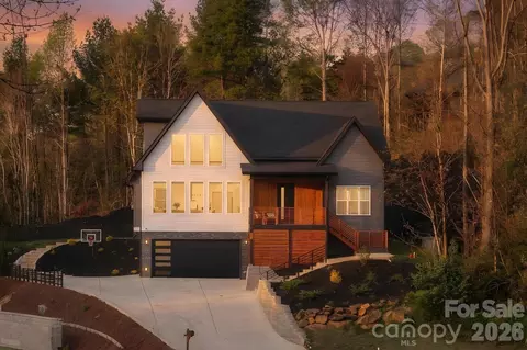 50 Carden Dr, Weaverville, NC 28787