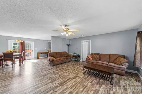 Living - 1024 Daniel Dr, Stanley, NC 28164 photo 3 of 4