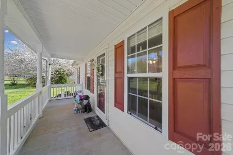 Exterior - 1024 Daniel Dr, Stanley, NC 28164 photo 1 of 5