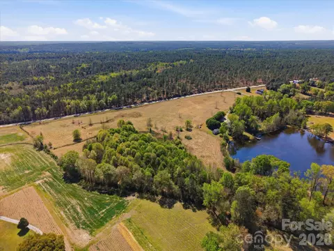 52 Mcmillan Rd, Cheraw, SC 29520 photo 9