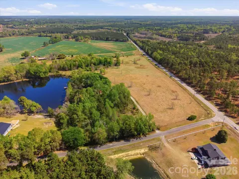52 Mcmillan Rd, Cheraw, SC 29520 photo 5