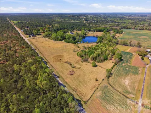 52 Mcmillan Rd, Cheraw, SC 29520 photo 12