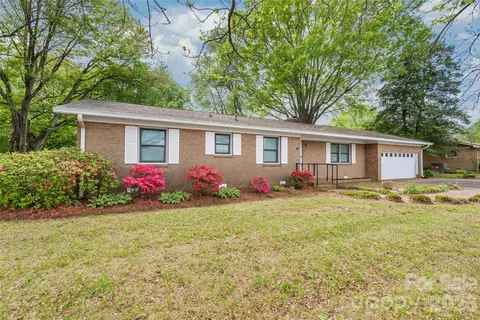 105 W Sunset Dr, Locust, NC 28097