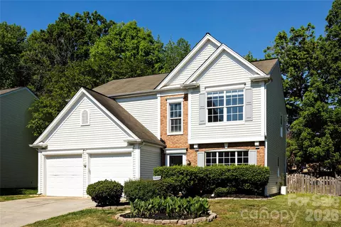 7519 Eurostar Dr, Charlotte, NC 28213