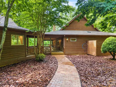 65 Gusv Dr, Brevard, NC 28712