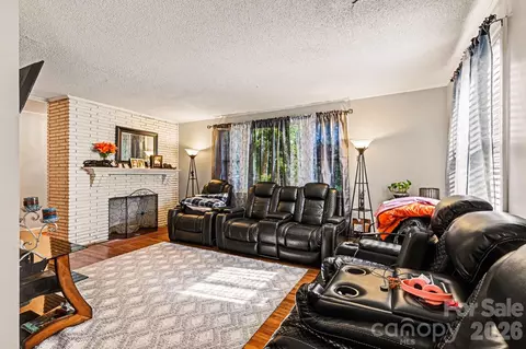 Living - 102 Azalea Rd, Lancaster, SC 29720 photo 2 of 3
