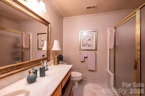 Bath - 3725 Rock Bridge Ne Dr NE, Conover, NC 28613 photo 2 of 3