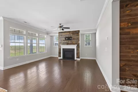 Living - 208 Helton Ln, Fort Mill, SC 29708 photo 4 of 5