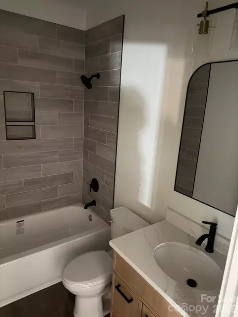 Bath - 98 Lexxi Ln, Tryon, NC 28782 photo 1 of 4